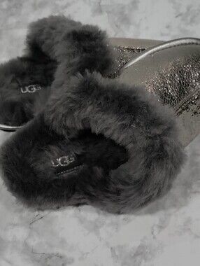 UGG Scuffette II Metallic Sparkle Gunmetal Sheepskin Slippers Size 6